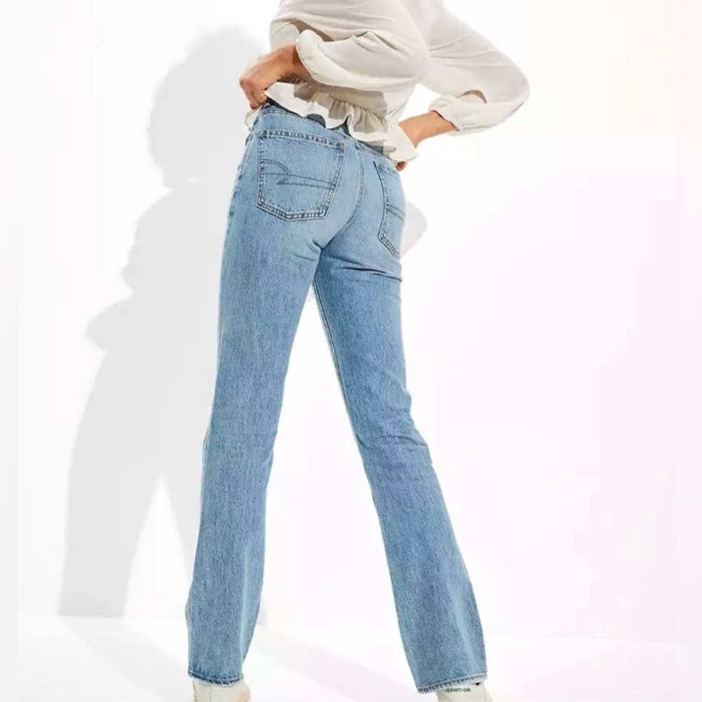 American Eagle Outfitters Light Blue Mid Rise 90s Bootcut Jeans Size 6 - Picture 3 of 14
